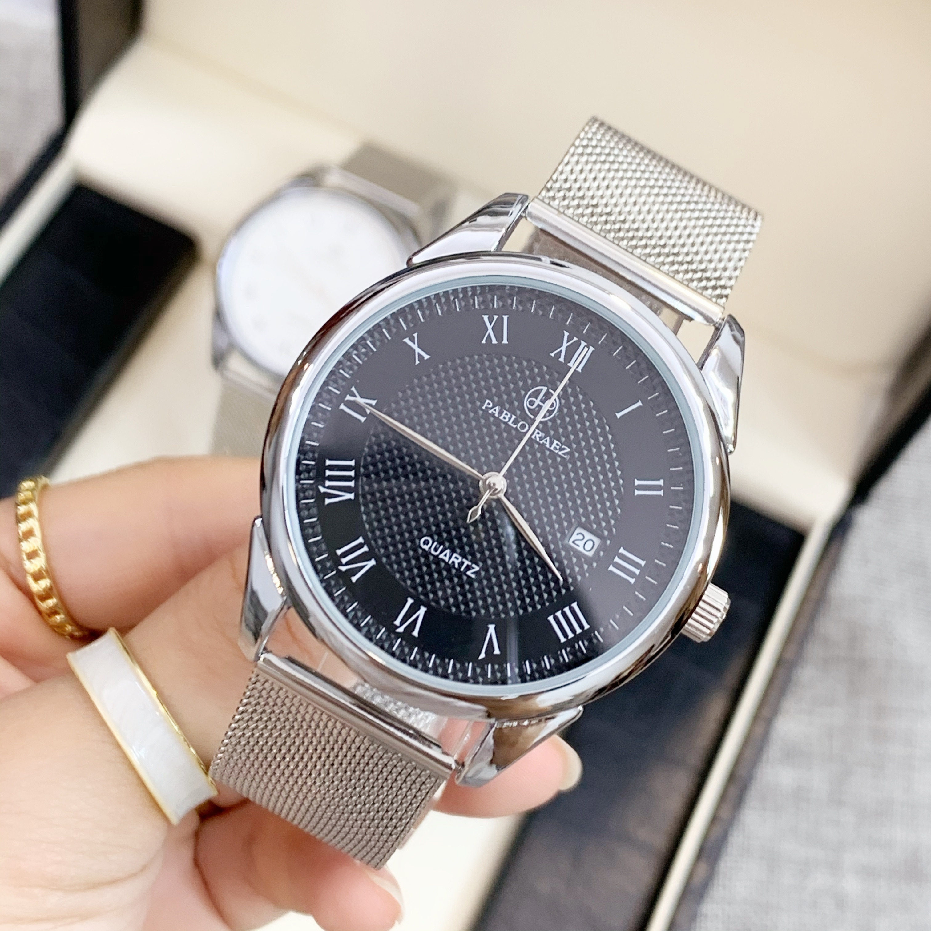 时尚休闲皮带男表复古风潮流百搭石英表针扣黑色腕表包邮-pabloraez