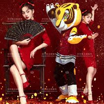 Shadow Building Writing Real Clothing Womens New Year Themed Red Teenage Girl Retro Qipao National Tide Art Photos for Spring Festival Photography