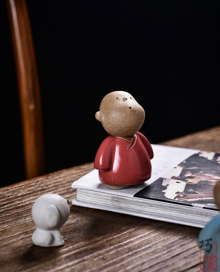 景德镇可爱小和尚沙弥陶瓷摆件创意茶宠茶玩汽车家居饰品禅意手工