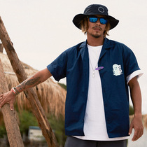 BOARDHEAD X ROARINGWILD NAVY BLUE LOGO PRINT SPLIT COLLAR SHORT SLEEVE SHIRT