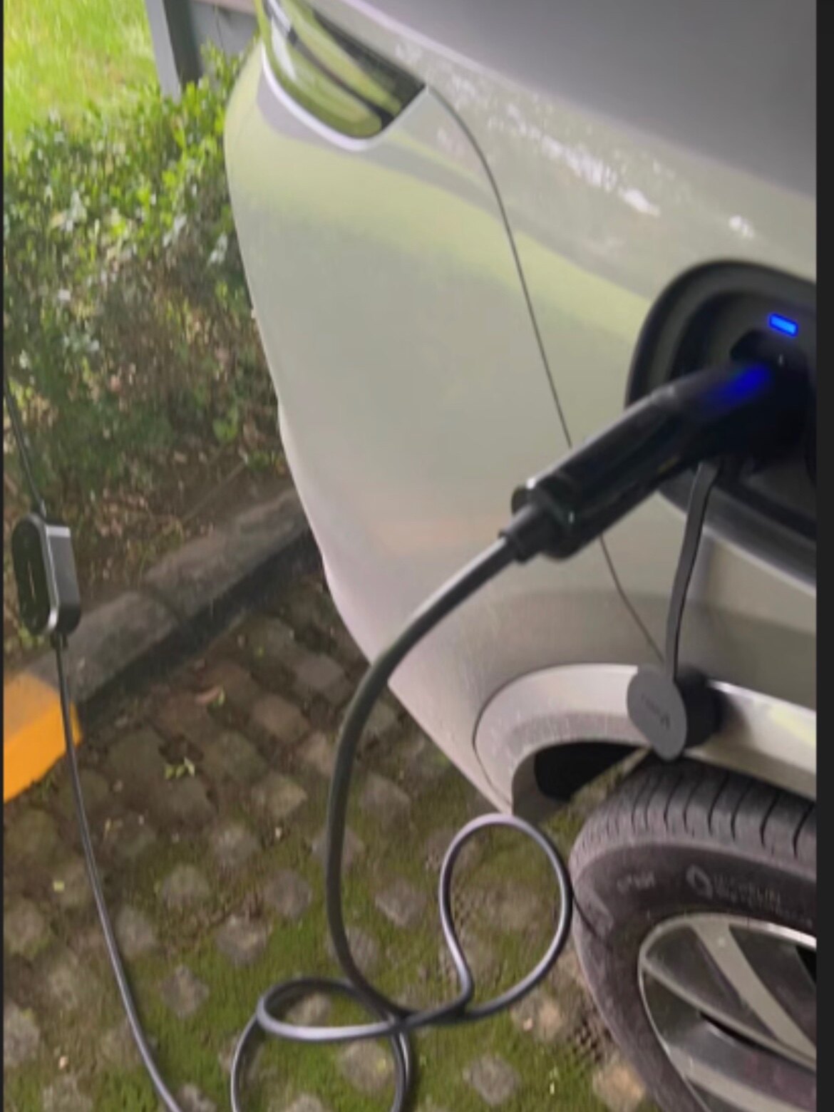 比亚迪秦l充电枪新能源汽车16a家用便携式随车充7kw充电桩器专用