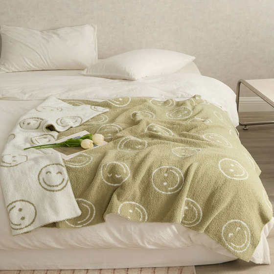 Boutique Class A Cute Smiley Half Blanket Knitted Blanket Sofa Blanket Office Lunch Cover Blanket Air Conditioning Blanket Bed
Boutique Class A Cute Smiley Half Blanket Knitted Blanket Sofa Blanket Office Lunch Cover Blanket Air Conditioning Blanket Bed