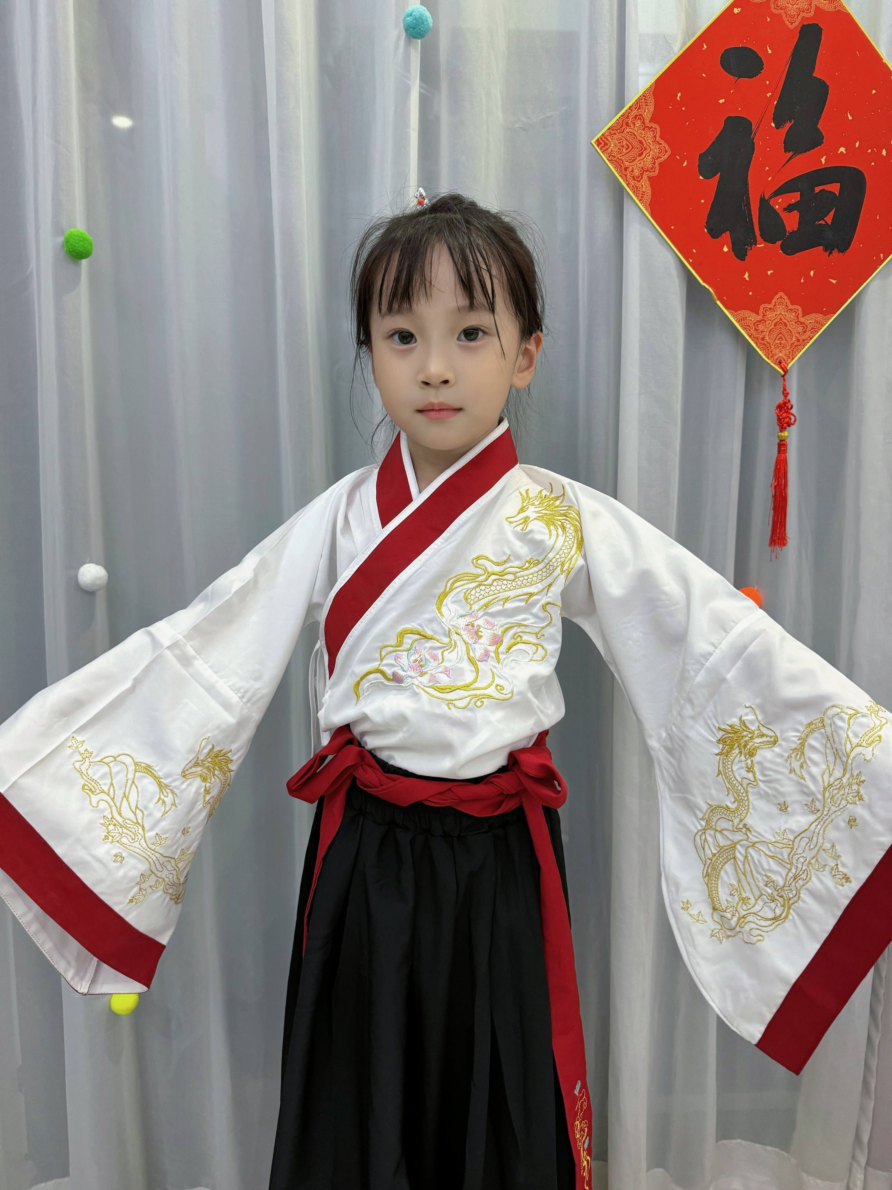 开笔礼汉服儿童国学服装一年级朗诵红色幼儿女古风古装演出服秋冬