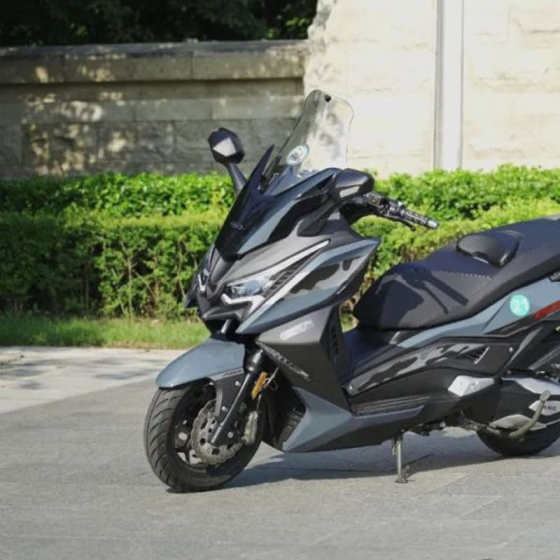 Tianfeishi와 같은 318GT 앞 유리 수정 318GT 증가 된 앞 유리 고도 전면 앞 유리 액세서리에 적합합니다. Tianfeishi와 같은 318GT 앞 유리 수정 318GT 증가 된 앞 유리 고도 전면 앞 유리 액세서리에 적합합니다.