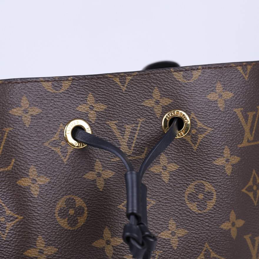 品牌即刻拍[9.5新]路易威登lv女士noe老花单肩斜挎包参考价12800