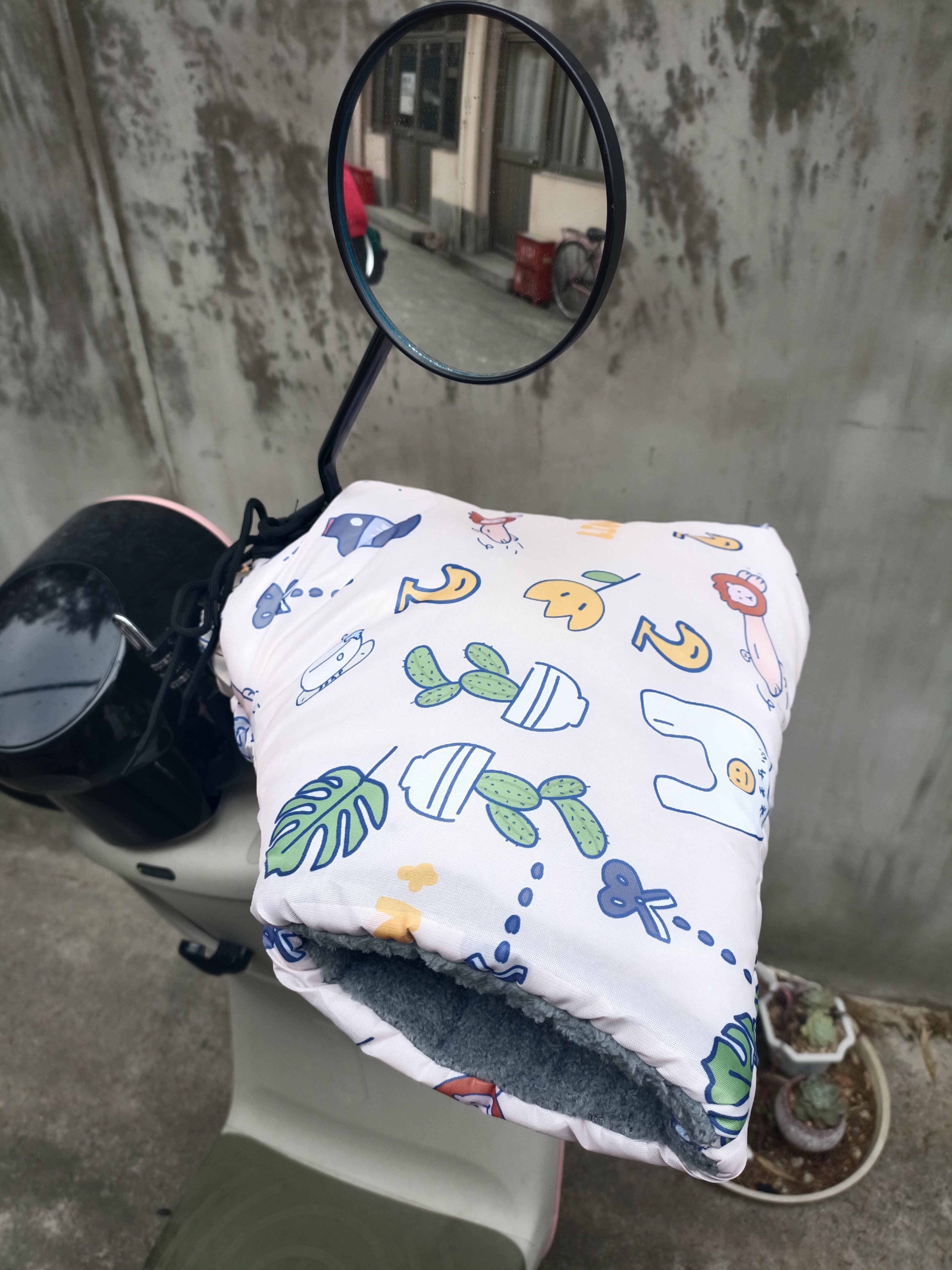 电动车手套冬季款加绒加厚防风防水骑行保暖护手电瓶摩托车手把套