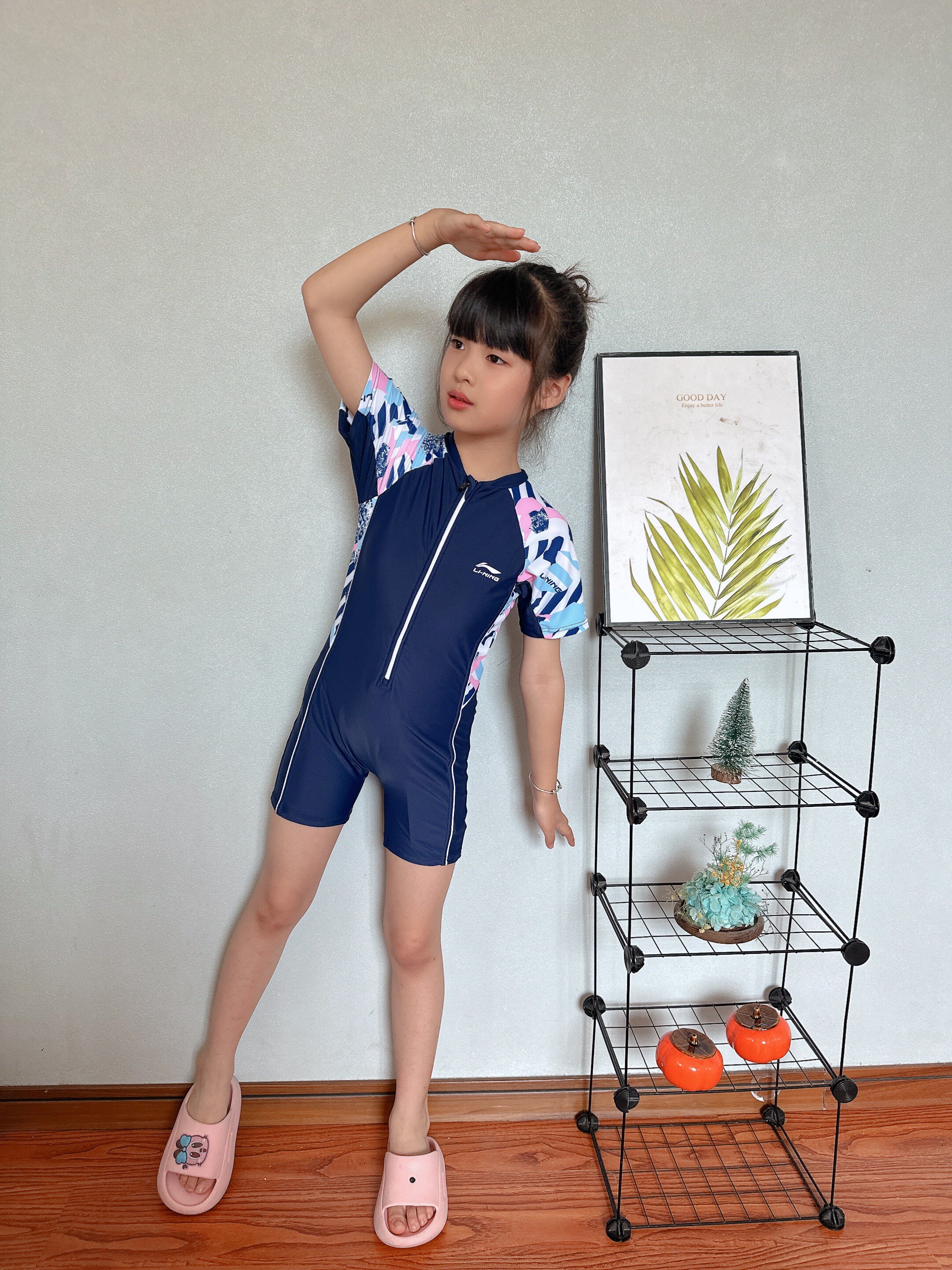 李宁儿童泳衣女孩2024新款女童连体中大童初中生保守专业训练泳装