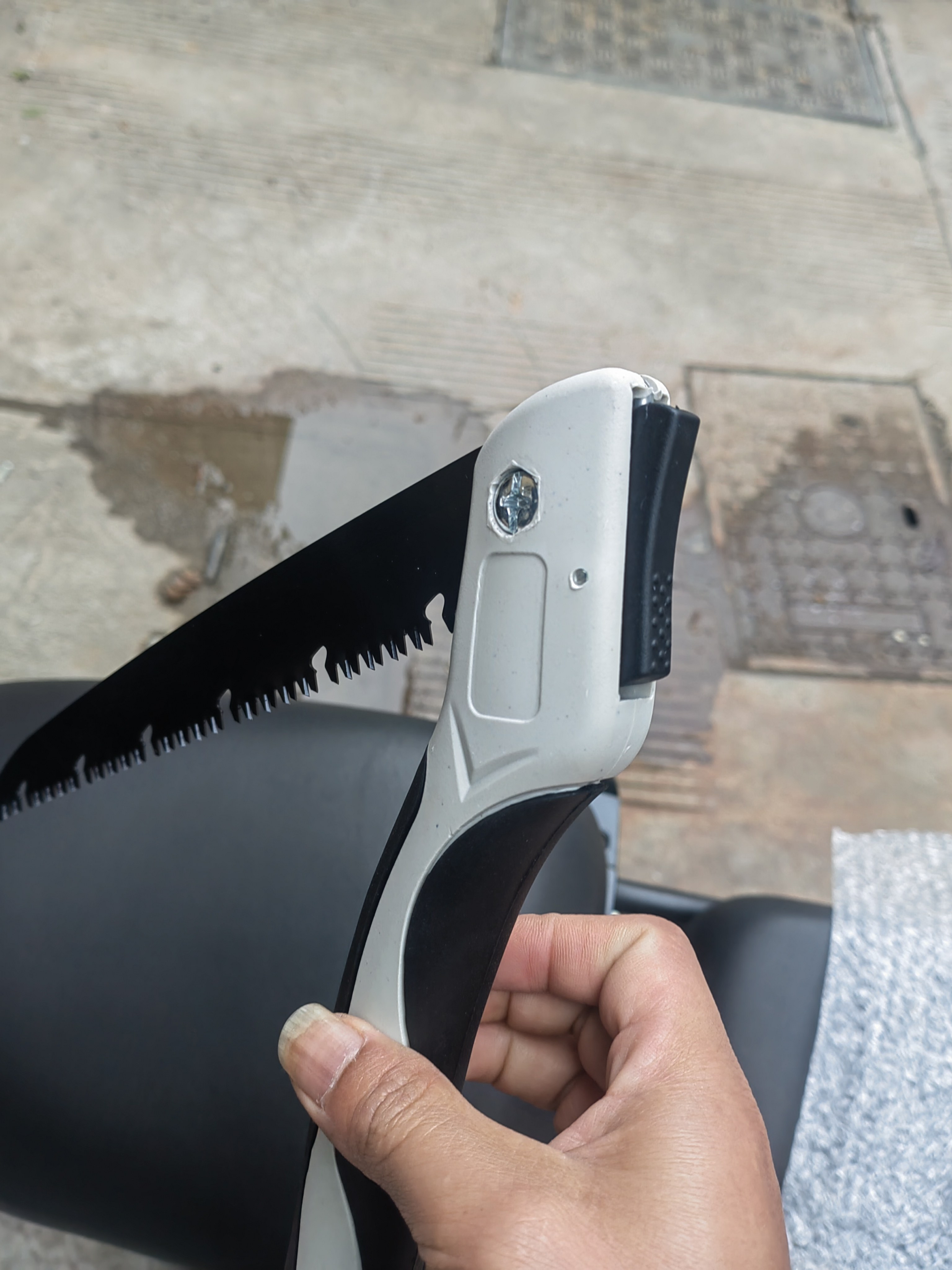 德国锋利便携式折叠锯快速手锯钢锯家用户外手工锯子