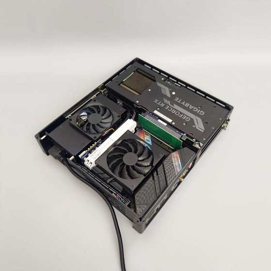 (새 버전) S35 섀시 4 리터 휴대용 미니 ITX 타일 소형 호스트, 이중 팬 그래픽 카드 지원 (새 버전) S35 섀시 4 리터 휴대용 미니 ITX 타일 소형 호스트, 이중 팬 그래픽 카드 지원