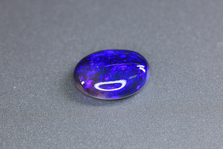 无保留价 4.35ct天然澳大利亚黑水晶欧泊 国检9636 裸石 d w