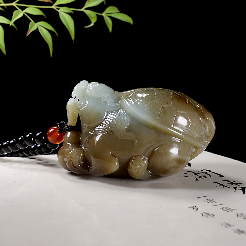 新疆和田玉【长寿龙龟】苏工天然巧色雕刻龙龟把件117