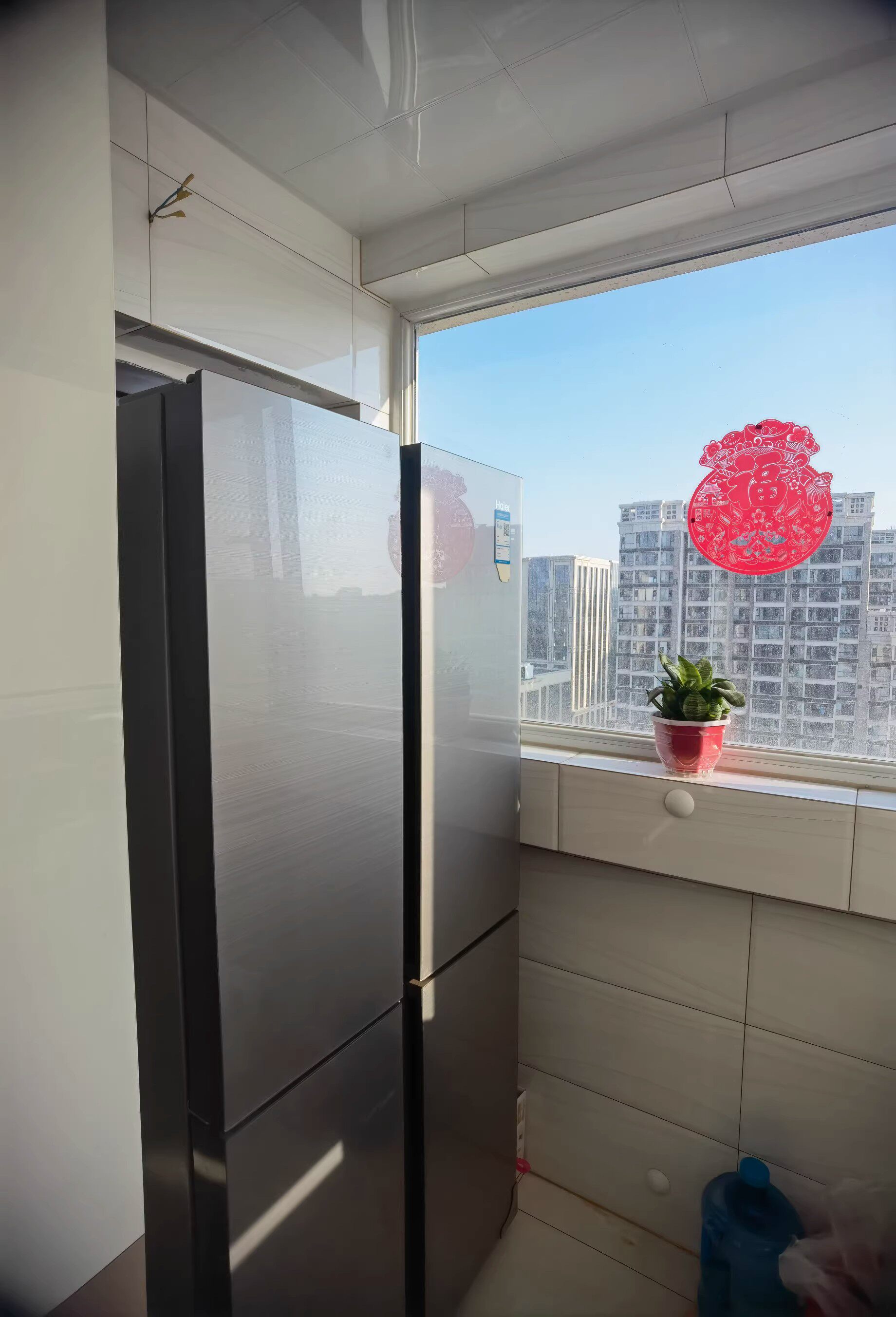 无绳厨房卷帘窗帘防水防油防污免打孔家用升降式全遮光电动遮阳帘