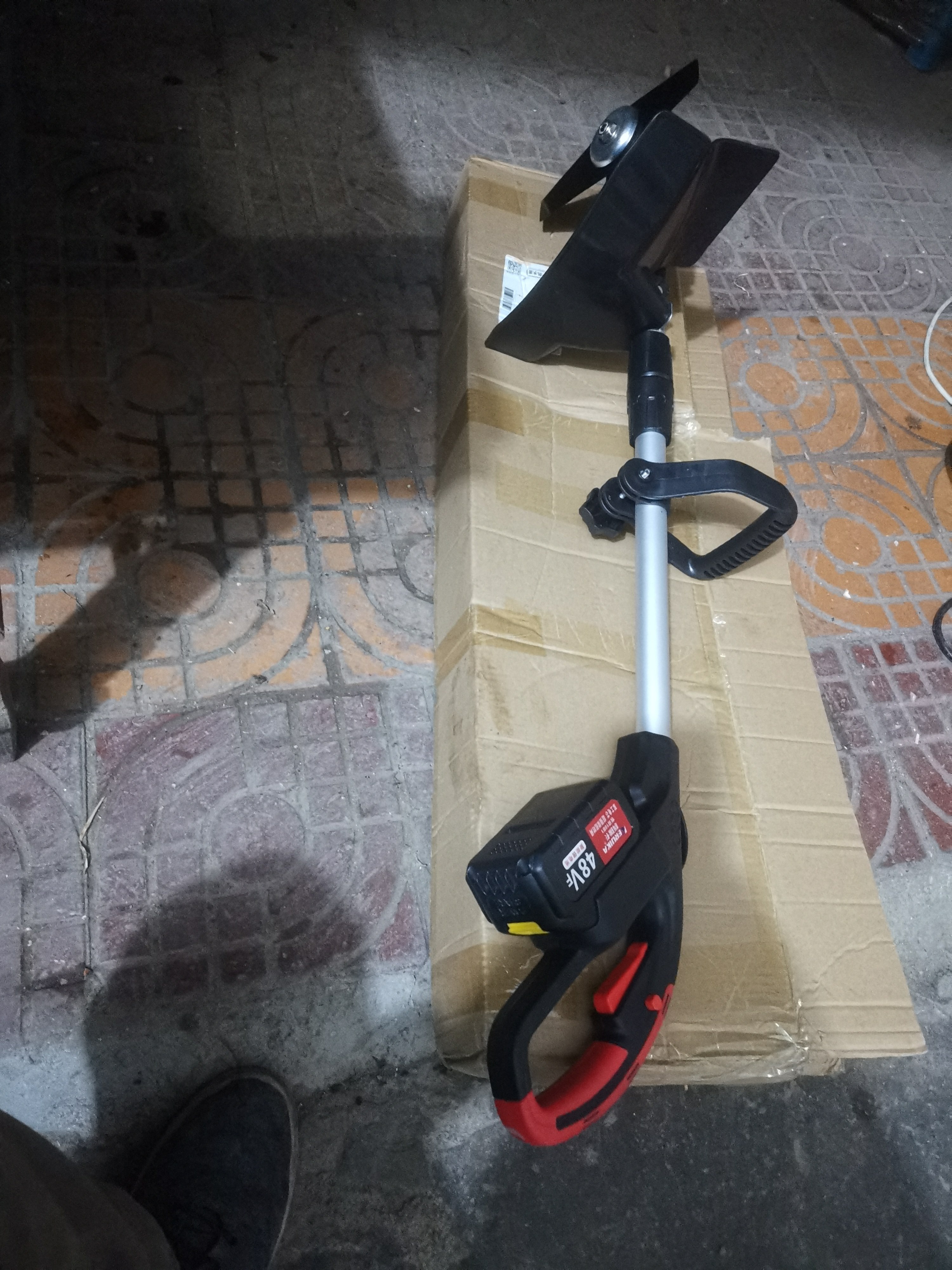 电动割草机家用小型充电式草坪修剪机农用收割除草机大功率打草机