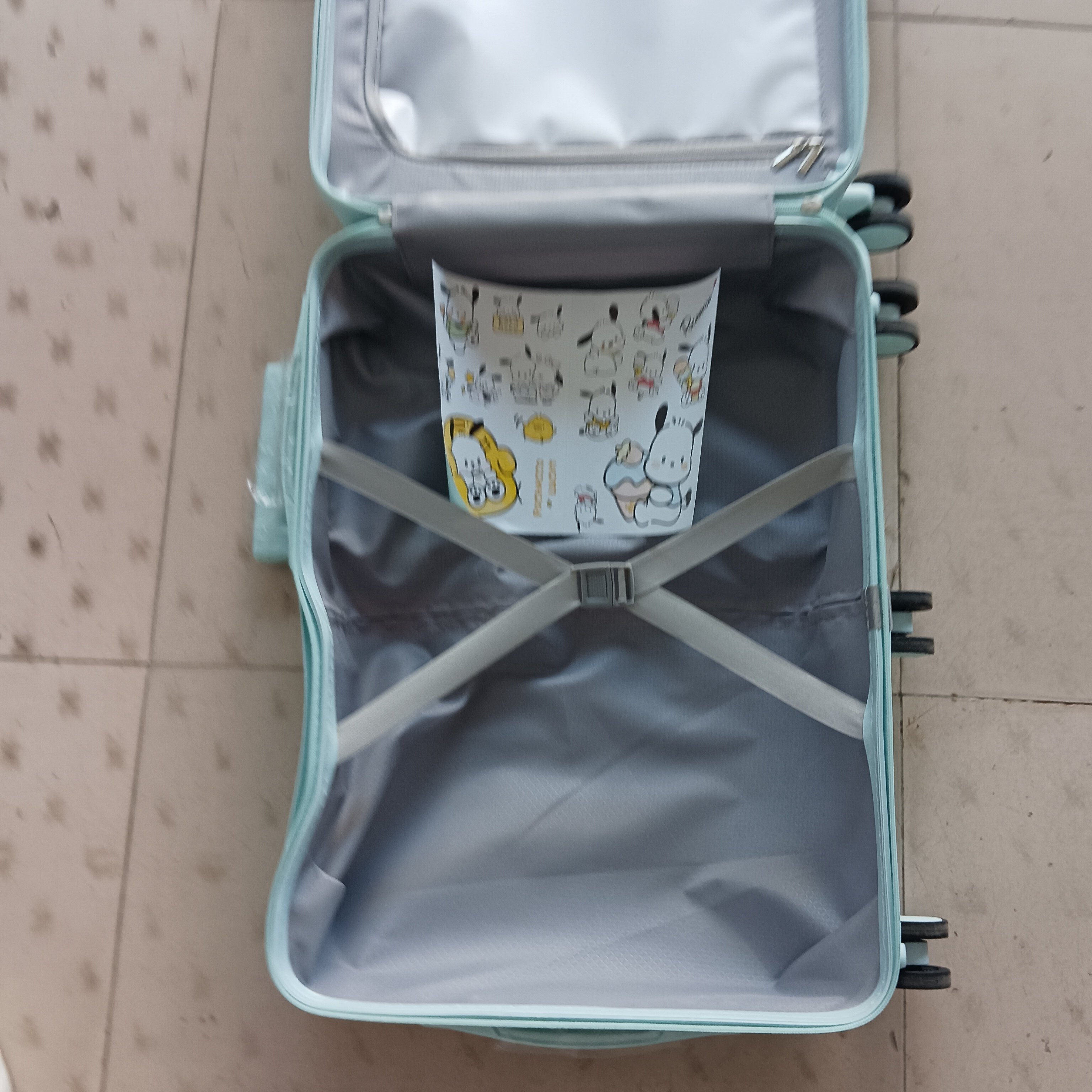 儿童行李箱可坐骑22寸懒人神器男孩拉杆箱小女孩密码箱座椅旅行箱