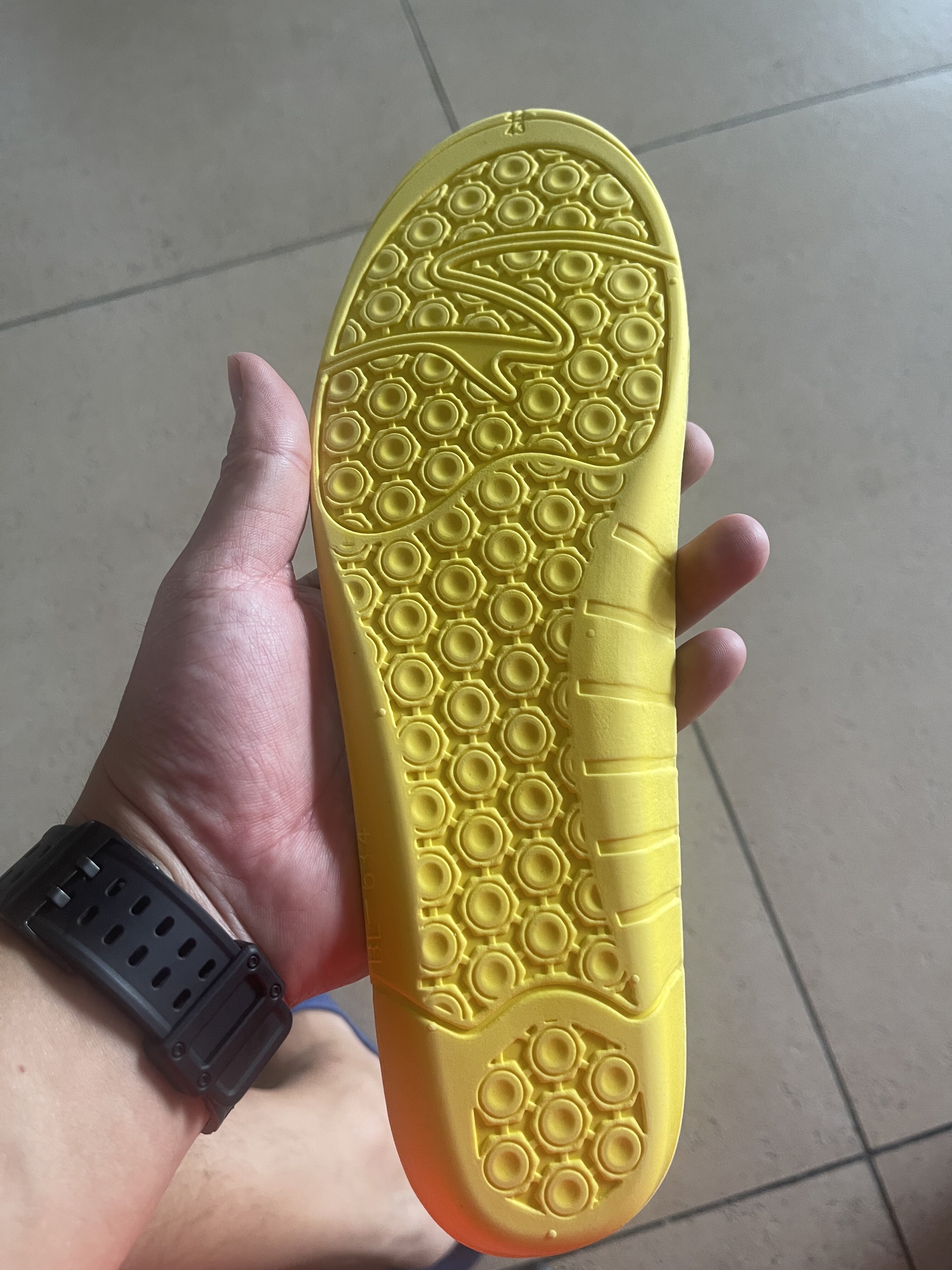 乳胶鞋垫软久站超软防痛女软底舒适厚减震透气防臭吸汗皮鞋鞋垫男