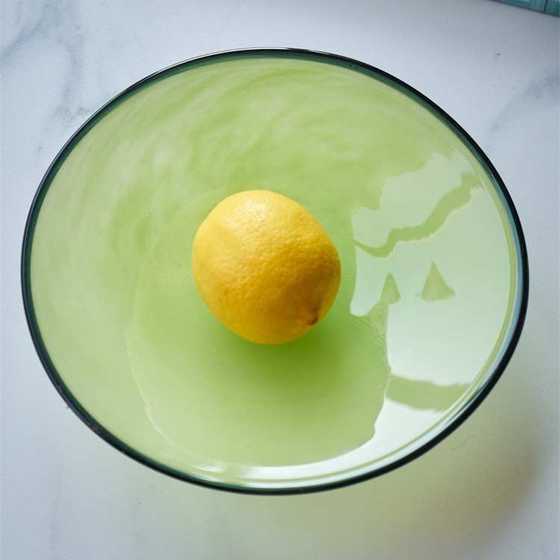 High-end large-mouth fruit plate glass vase ornaments light luxury high-end living room desktop flower arrangement decoration decoration decoration
High-end large-mouth fruit plate glass vase ornaments light luxury high-end living room desktop flower arrangement decoration decoration decoration