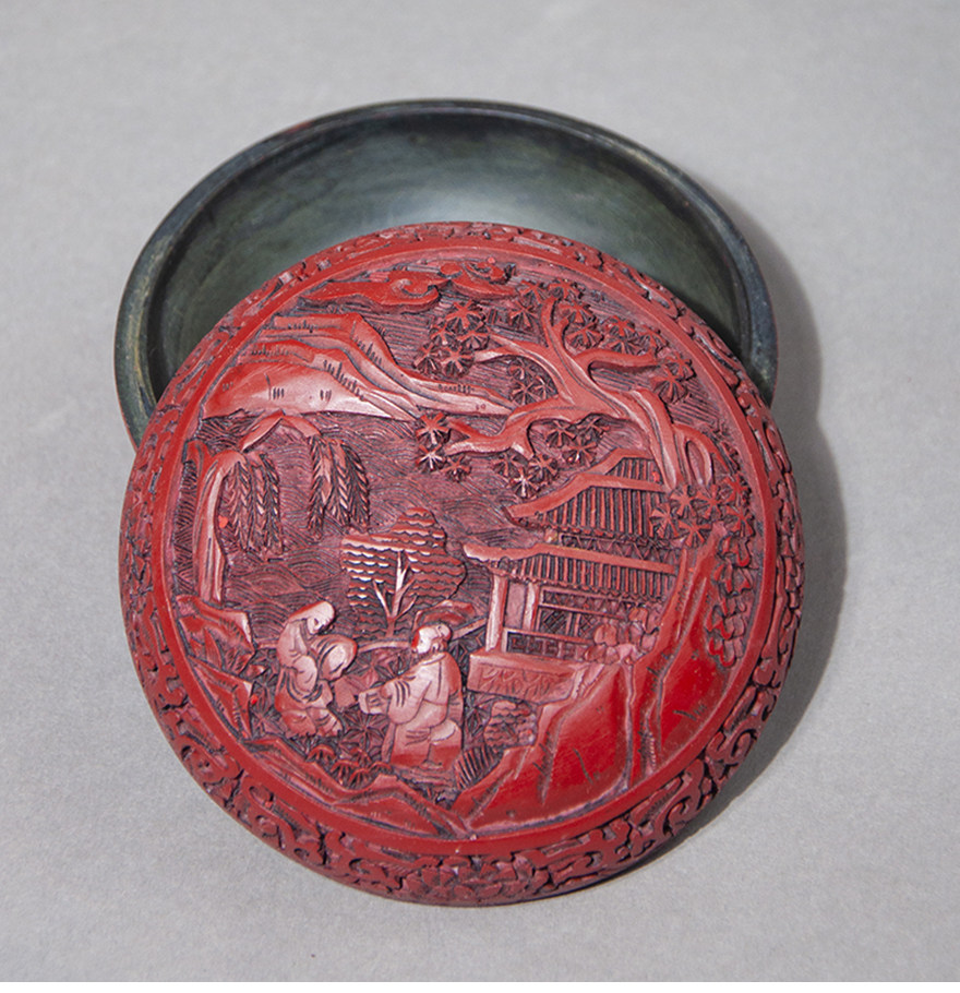 【鬼市】z1302《雕漆山水纹印泥盒》(纯手工雕刻,雕工细致)