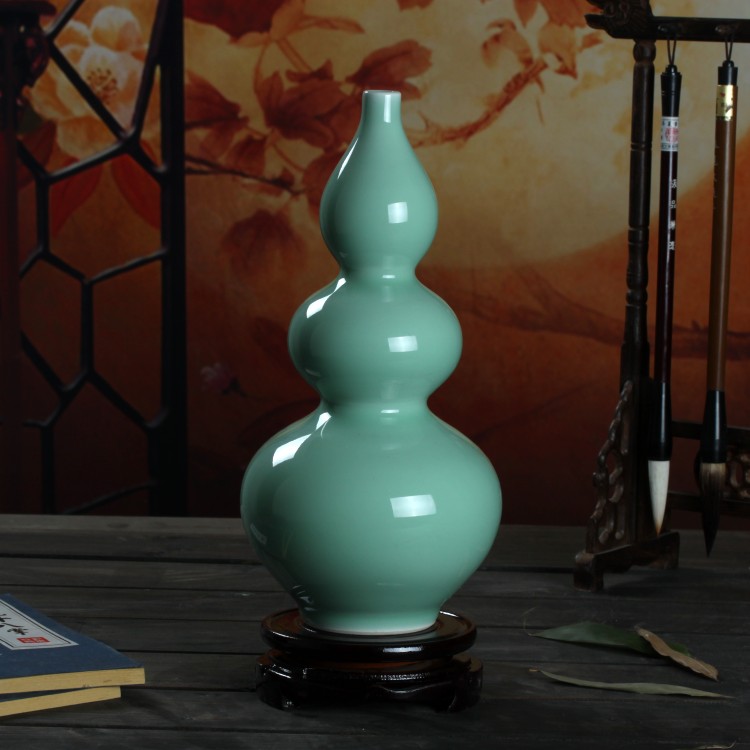 Jingdezhen ceramics longquan celadon vase furnishing articles home creative fashion handicrafts gourd sitting room adornment