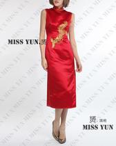 Dignified atmosphere bride long cheongsam big red embroidery Golden Phoenix improved toast back dress customization