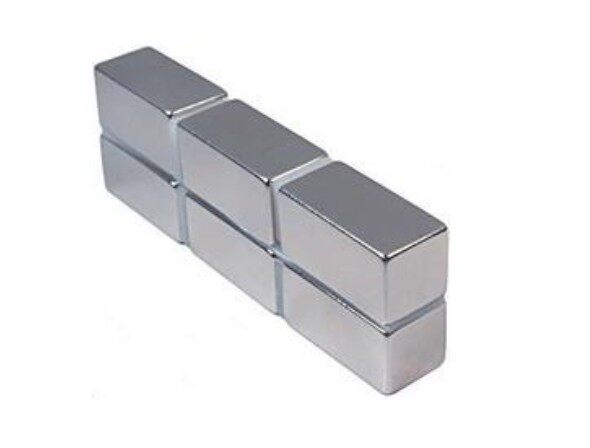 永磁王 钕铁硼超强磁钢 永磁铁 强磁 方形 小吸铁石40*10*10mm