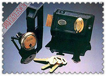 Shanghai Qiujing locks Minotaur brand two insurance old-fashioned anti-theft door locks old-fashioned marbles door locks 480