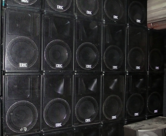 【摩托&音响】几十套 eric 高品质 10寸/12寸专业音箱 功放_7折现价