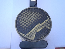 Professional drop-off boutique ebony black sandal piano box and a full set of accessories