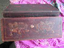 Qing lacquer depicts gold cartridge handwriting box double lion embroidery ball 1