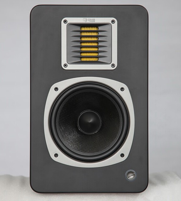 Sonic QMS Q6 Hi-Fi active monitor speaker