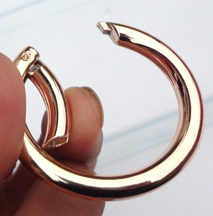 黑色浅金色活动圈弹簧圈五金扣烫金环扣包包配件女包开口圆圈勾扣