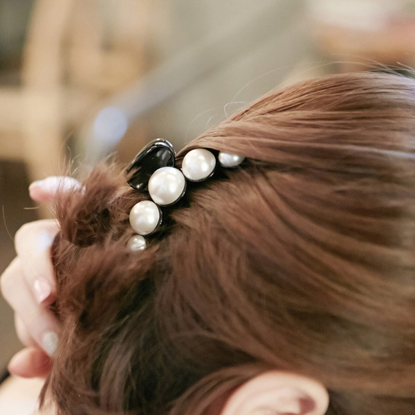 奥酷纳韩版头发饰品女时尚仿珍珠 韩版气质可爱豌豆发抓夹6066产品展示图4
