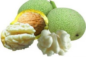 新鲜农家自产青皮核桃 去皮湿核桃新鲜爽口50