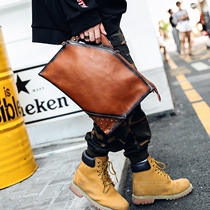 Original design retro Crazy Horse puleather clutch bag Korean handbag tide Man Street rivet clutch bag shoulder bag