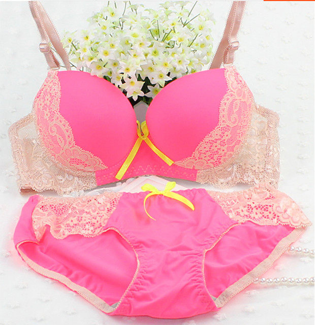欧美少女文胸套装小胸性感蕾丝女性内裤内衣v型调整型聚拢胸罩薄
