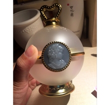 Noble relief portrait storage bucket Red powder blush cup Girl heart cosmetics storage box Transparent dresser