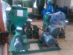 58型青蛙牛蛙饲料膨化机P58颗粒膨化饲料机