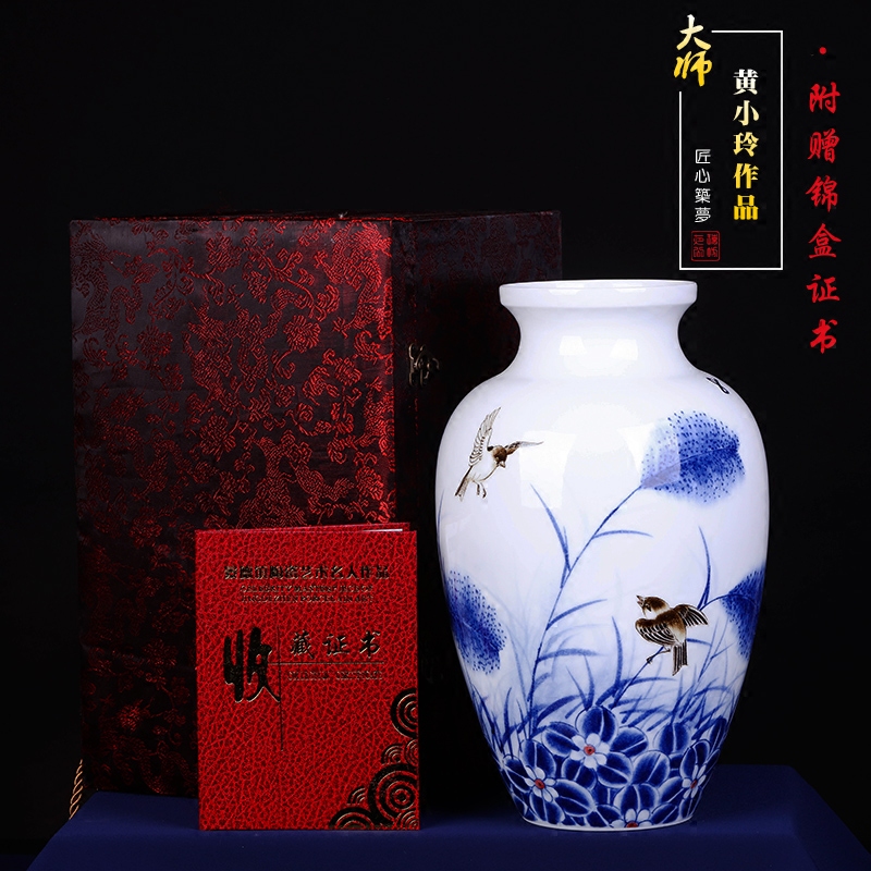 Jingdezhen ceramics thin foetus porcelain vase furnishing articles furnishing articles hand - made of blue and white porcelain painting of flowers and birds of new Chinese style living room decoration