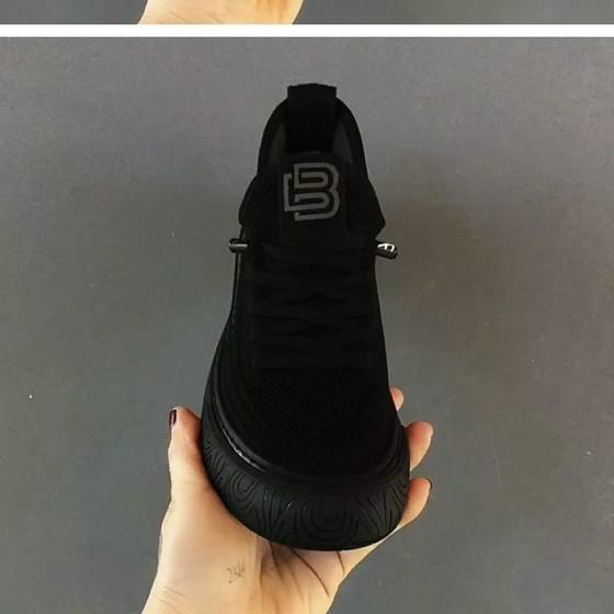 Spring new product fashionable and versatile soft sole breathable round head pedal men's low top trendy men's shoes casual lazy shoes
Spring new product fashionable and versatile soft sole breathable round head pedal men's low top trendy men's shoes casual lazy shoes