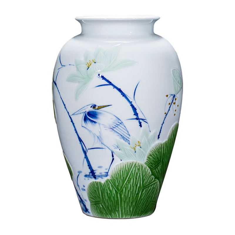 Jingdezhen ceramics, vases, flower arrangement by hand carved sitting room porch decoration of new Chinese style household furnishing articles