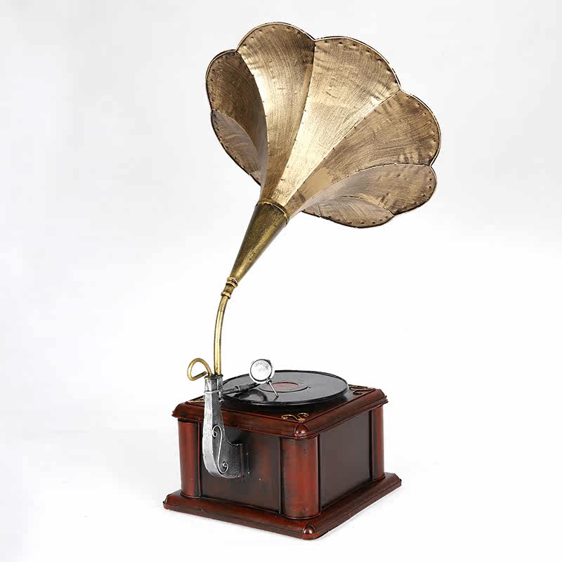 铁皮留声机模型