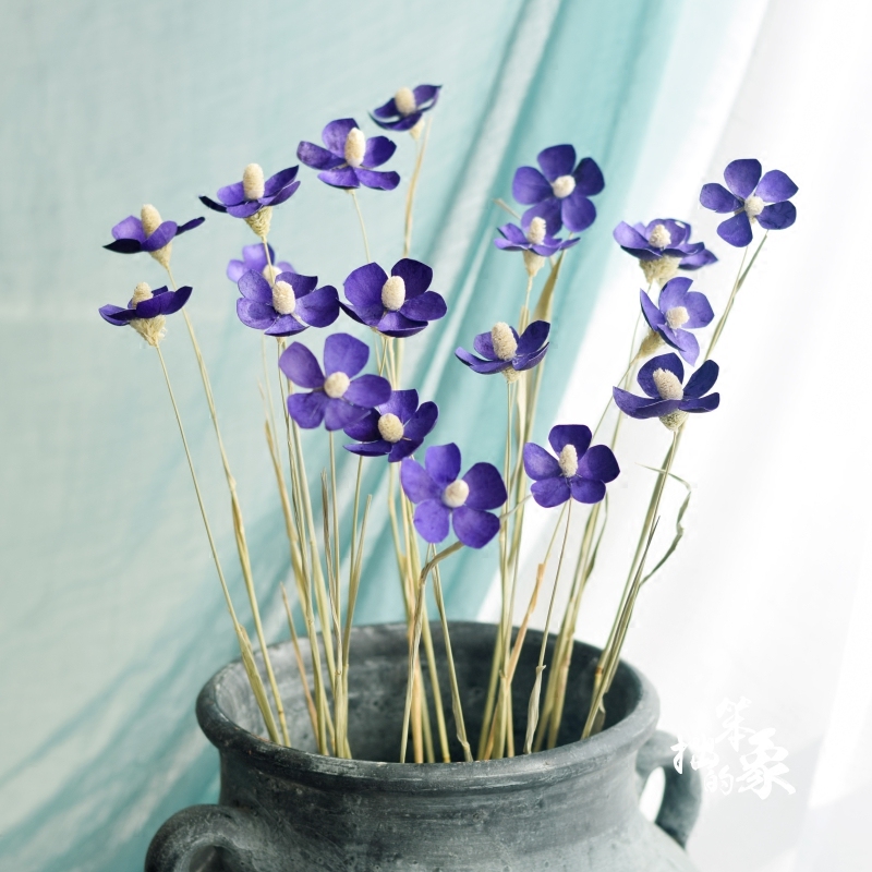 violets, butterflies, dried flowers, bouquets, real flowers, art living room decorations, shooting props, materials, handmade immortal flowers