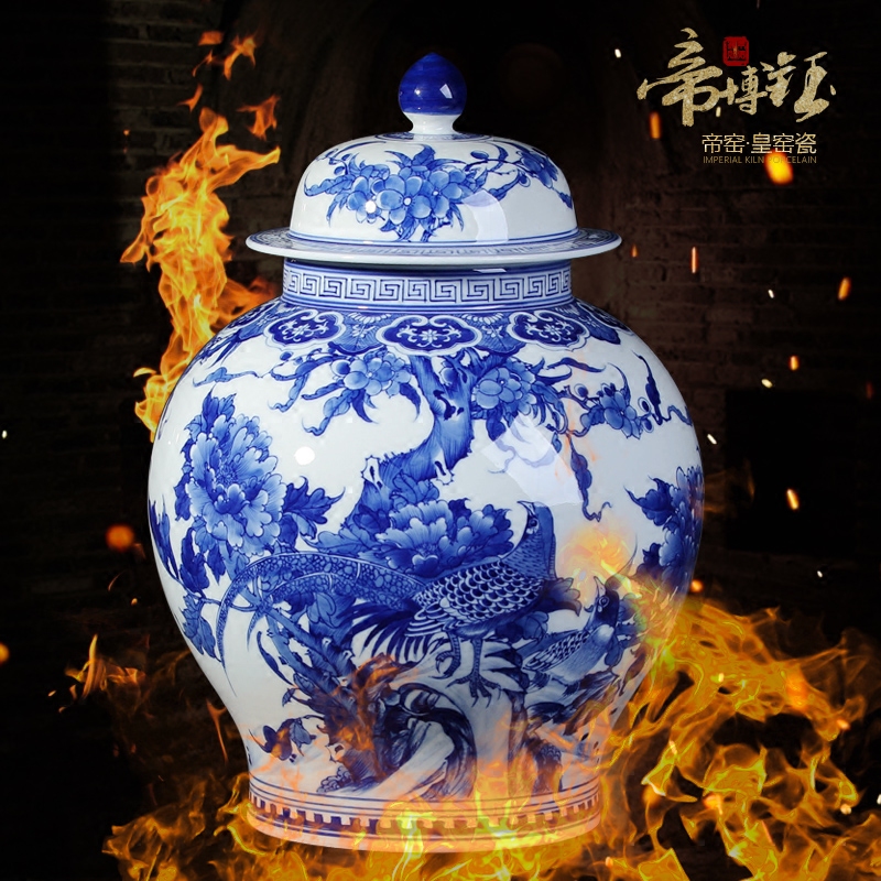 Jingdezhen ceramics vase furnishing articles cover antique hand - made of blue and white porcelain tea pot to decorate the sitting room household decoration