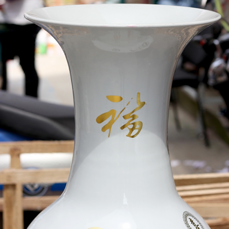 Jingdezhen ceramic craft peacock vase peony of large home sitting room hotel Chinese flower arranging act the role ofing is tasted furnishing articles