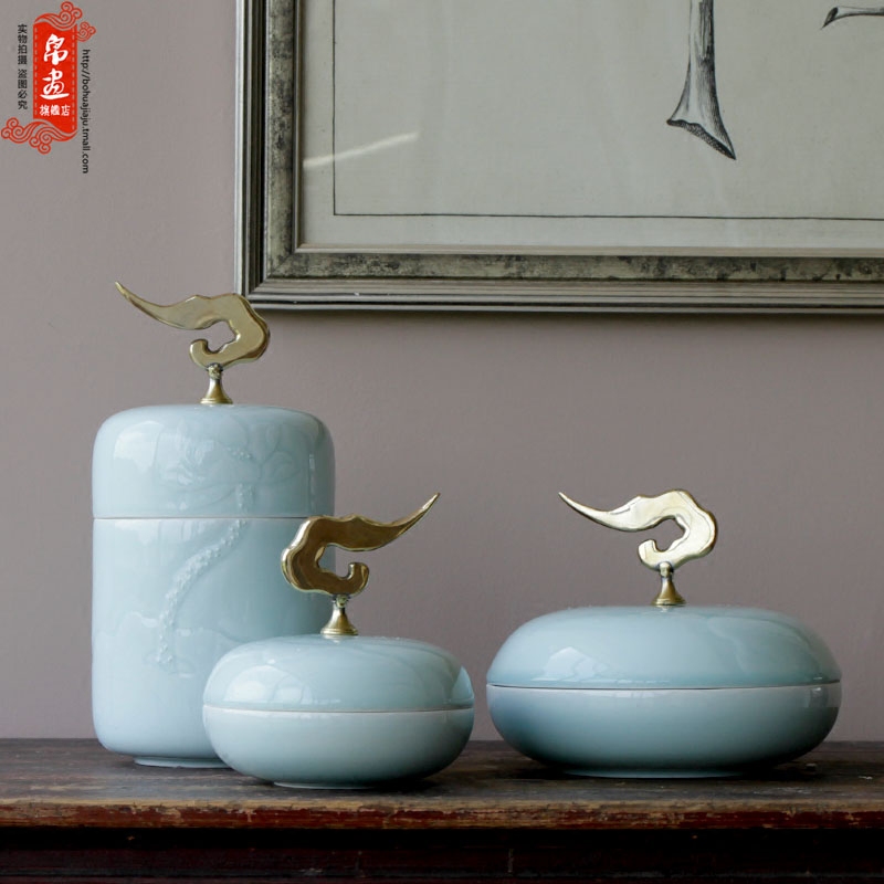 Jingdezhen chinaware lotus hand - carved ceramic pot metal parts of Chinese style household adornment