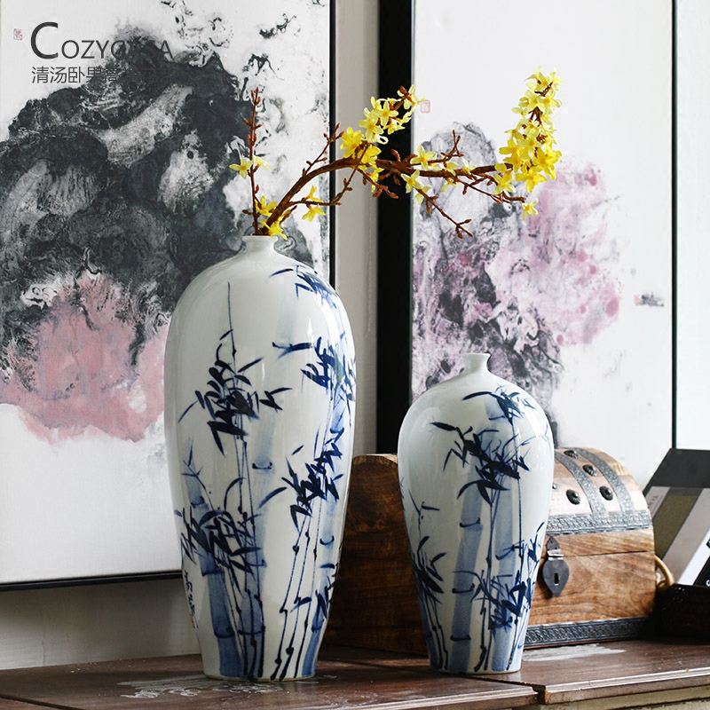 Hand - made bamboo blue and white porcelain vases, new Chinese style beauty shoulder the sitting room is the study of jingdezhen ceramic vase is placed flowers