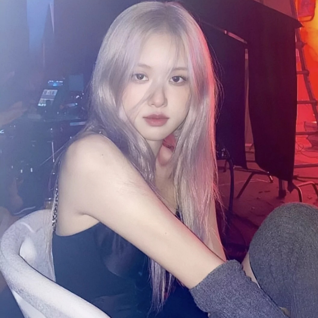 靛青的刺老鼠簕