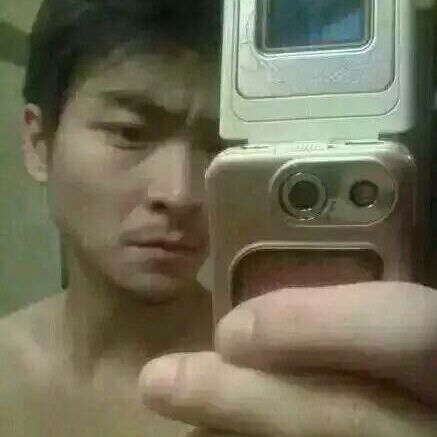 轻烟老树寒鸦。