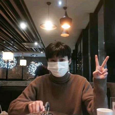 爱吃啤酒烧鸡的青花瓷