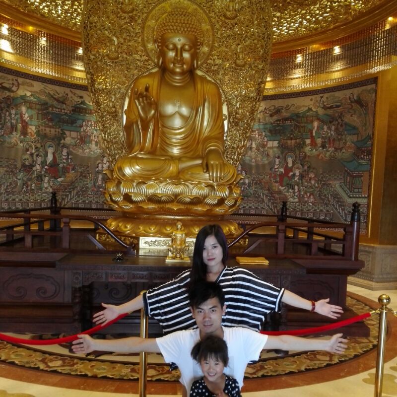 爱吃一品鱼方的小白熊il