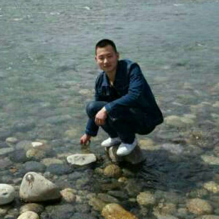 相识是缘相拥是情